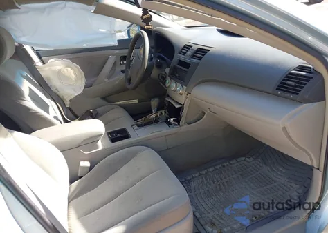 2007 Toyota Camry Le z USA, uszkodzony, nr VIN 4T1BE46K77U607151